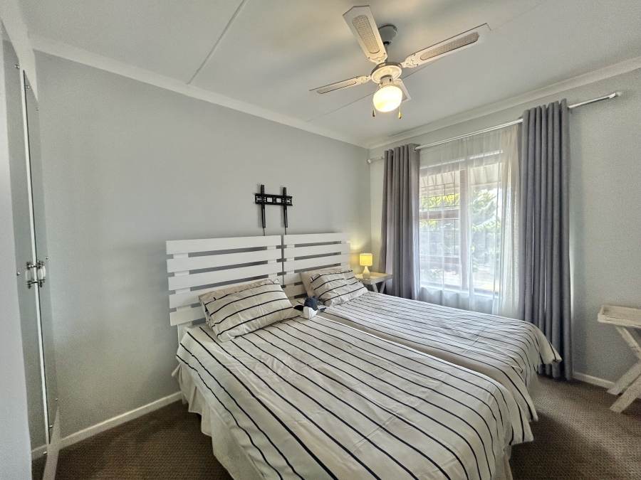 3 Bedroom Property for Sale in Wavecrest Eastern Cape